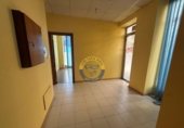 Local comercial en venta con 90m² en León, en la zona de Ventas, Mariano Andres foto