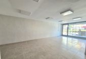 Local comercial
en lloguer
amb 577m² a El Carbayu foto