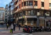 150m² locaux commerciaux pour location à Oviède, dans le quartier de Casco Antiguo, Calle San Bernabé, 2 photo
