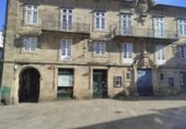 Local comercial
en venda
amb 165m² a Santiago de Compostel·la, Casco Historico foto