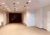 91m² commercial premises for sale in Gijón, in the area of Center photo