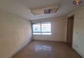 Local comercial en alquiler con 423m² en Valladolid, en la zona de Pajarillos Bajos foto