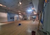 Local comercial en alquiler con 423m² en Valladolid, en la zona de Pajarillos Bajos foto