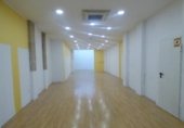 Local comercial en alquiler con 100m² en Manresa, en la zona de Vic - Remei, Carrer Infants foto