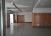 Local comercial
en venda
amb 160m² a Collado Villalba, a la zona de L’Estació, Calle Rafael Alberti foto