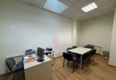 90m² offices for sale in Valladolid, in the area of Bullring photo