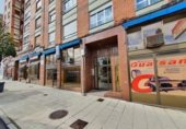 Local comercial en venta con 433m² en Oviedo, en la zona de Pumarín foto