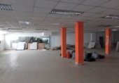 Local comercial en alquiler con 350m² en Santander foto