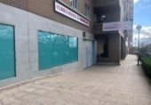 Local comercial en venta con 230m² en Madrid, en la zona de Palomeras Sureste, Calle de Villalobos foto