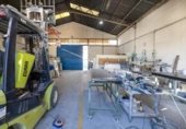 Nave Industrial en venta con 241m² en Atarfe, Polígono Ue-I/3 foto