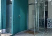 Local comercial
en venda
amb 120m² a Granada, a la zona de Santa Adela, Paseo del Emperador Carlos V foto
