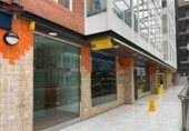 250m² locaux commerciaux pour vente à Saint-Jacques-de-Compostelle, dans le quartier de A Raxeira, Rúa de Lisboa photo