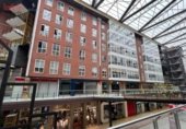 250m² locaux commerciaux pour vente à Saint-Jacques-de-Compostelle, dans le quartier de A Raxeira, Rúa de Lisboa photo