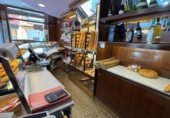 276m² cafétéria pour vente à Tarrasa, Carrer de Mossèn Tatcher photo