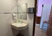 276m² cafétéria pour vente à Tarrasa, Carrer de Mossèn Tatcher photo