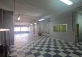 319m² warehouse for sale in Madrid, in the area of Simancas, Calle de Julián Camarillo photo