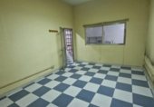 319m² warehouse for sale in Madrid, in the area of Simancas, Calle de Julián Camarillo photo