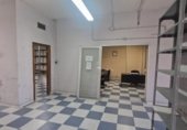 319m² warehouse for sale in Madrid, in the area of Simancas, Calle de Julián Camarillo photo