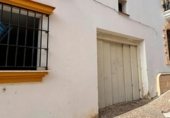 752m² building for sale in Bornos, Avenida Diputación photo