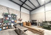 Nau Industrial
en venda
amb 300m² a Badajoz, a la zona de Sant Roc, Carretera Olivenza foto