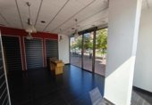 Local comercial
en venda
amb 66m² a Sant Sebastià, Calle Adarra foto