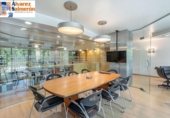 256m² offices for sale in Granada, in the area of Neighborhood of the Virgin, paseo del salon photo