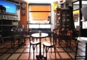 135m² cafeteria for sale in Monserrat, Plaza de la Libertad photo