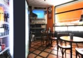 135m² cafeteria for sale in Monserrat, Plaza de la Libertad photo