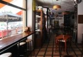 135m² cafeteria for sale in Monserrat, Plaza de la Libertad photo