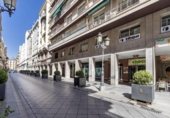 106m² office for sale in Granada, in the area of The Manigua, Calle Almona del Campillo photo