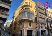945m² building for sale in Tarragona, Carrer Unió photo