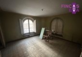 945m² building for sale in Tarragona, Carrer Unió photo