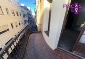 945m² building for sale in Tarragona, Carrer Unió photo