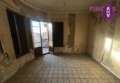 945m² building for sale in Tarragona, Carrer Unió photo