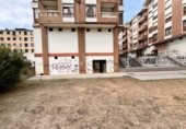 Local comercial en venta con 225m² en Pola de Siero, Calle Sota foto