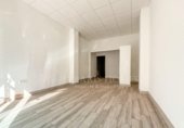 280m² commercial premises for sale in Denia, Calle Ronda de las Murallas photo
