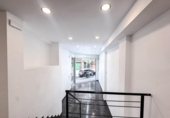 91m² commercial premises for sale in Badalona, in the area of The Health, Carrer de Pau Piferrer photo