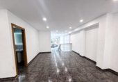 91m² commercial premises for sale in Badalona, in the area of The Health, Carrer de Pau Piferrer photo