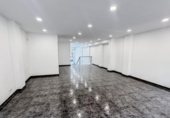 91m² commercial premises for sale in Badalona, in the area of The Health, Carrer de Pau Piferrer photo