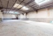465m² entrepôt industriel pour vente à Madrid, dans le quartier de Casco Histórico de Vallecas, Calle del Monte Aya photo