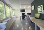 1048m² office for sale in Madrid, in the area of Nueva España, Calle del Padre Damián photo