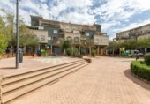Local comercial en venta con 222m² en Atarfe, Calle Jardines foto