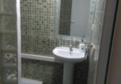 100m² commercial premises for sale in Albalat de la Ribera, Calle Gonzal García photo
