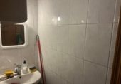 182m² commercial premises for sale in Madrid, in the area of Pueblo Nuevo, Calle del Lago Constanza photo