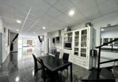 183m² commercial premises for sale in Aldaya, Calle Maestro Serrano photo
