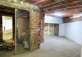 376m² commercial premises for sale in Tarrasa, Carrer de Colom photo