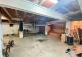 376m² commercial premises for sale in Tarrasa, Carrer de Colom photo