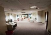 592m² commercial premises for sale in Vitoria-Gasteiz, in the area of Old Town, Cantón de la Soledad photo