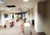 592m² commercial premises for sale in Vitoria-Gasteiz, in the area of Old Town, Cantón de la Soledad photo