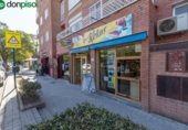 Papelería en venta con 38m² en Granada foto
